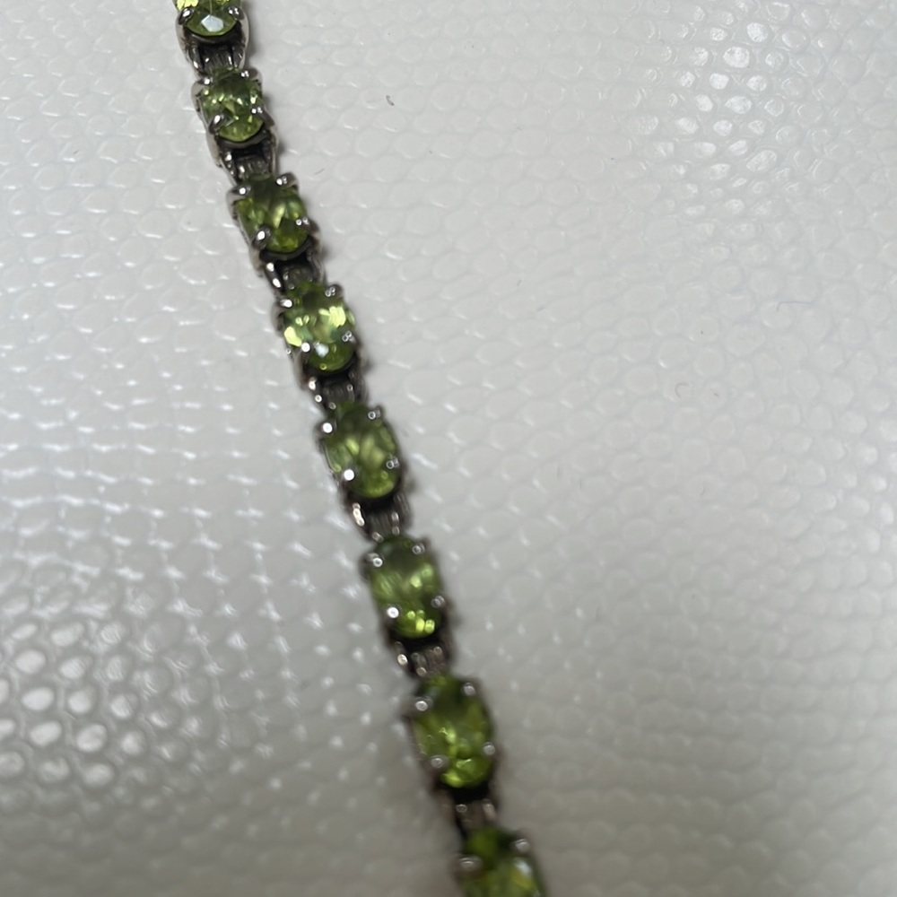 VINTAGE PERIDOT SILVER TENNIS BRACELET - Picture 5 of 11